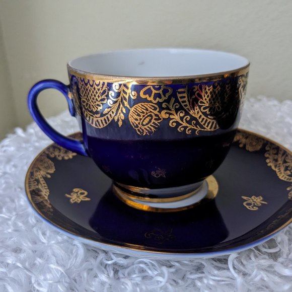 Lomonosov Porcelain Golden Frieze Cobalt 2 Tea Cups Saucers - 22 Karat Gold - Picture 1 of 11